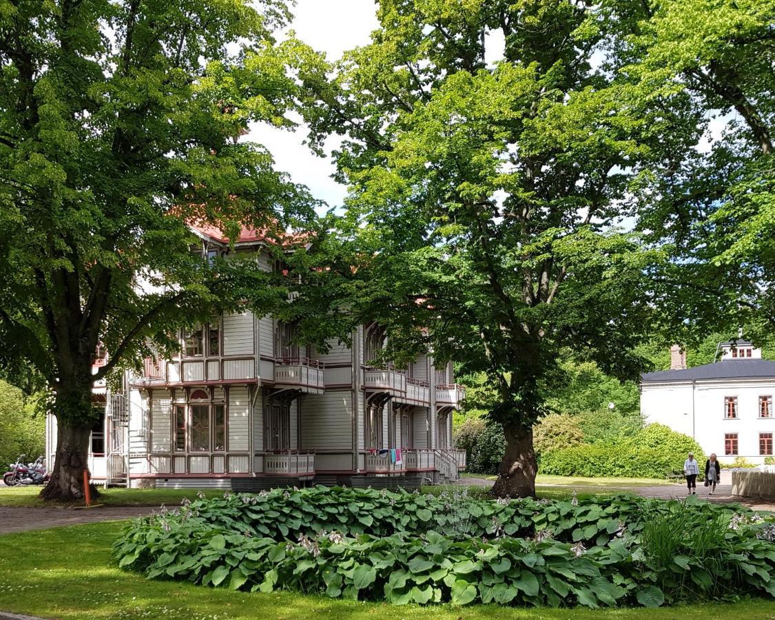 Villa Eira Vandrarhem Hjo Εξωτερικό φωτογραφία
